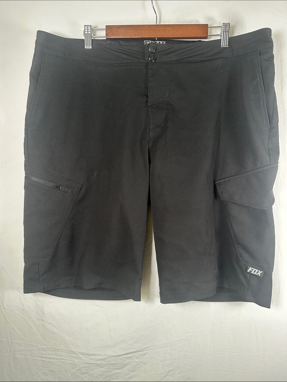 Fox Men's Black Cargo Shorts with Side Pockets